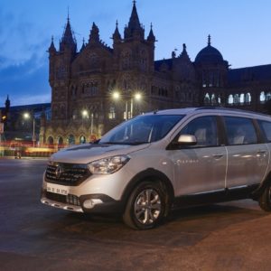 Renault Lodgy Stepway Night Drive Mumbai VT