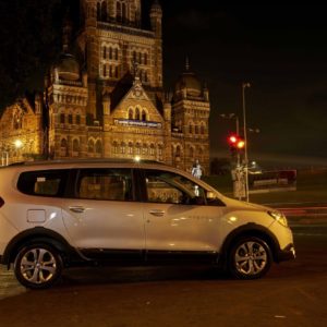 Renault Lodgy Stepway Night Drive Mumbai VT