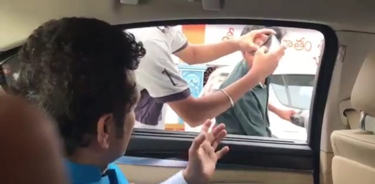 Sachin tendulkar advocating road safety