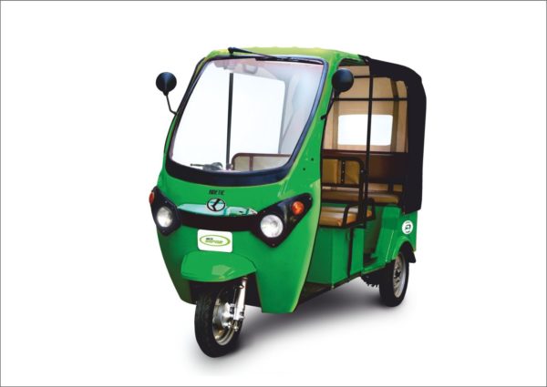 KINETIC-GREEN_Electric-Rickshaw-1-600x425