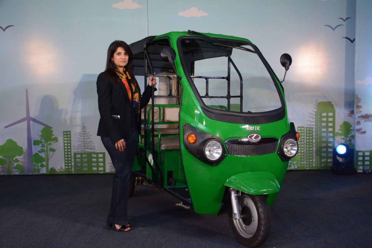 KINETIC GREEN Electric Rickshaw