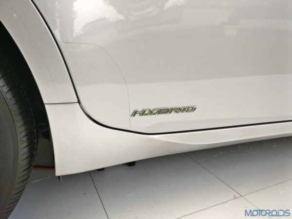 Lexus ES 300h - hybrid