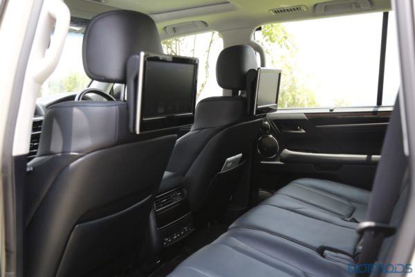 Lexus LX 450d - Seats