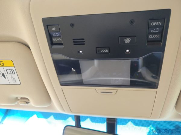 Lexus LX 450d - swipe gesture