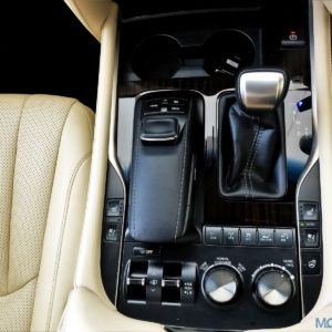 LexusLXdcenterconsole