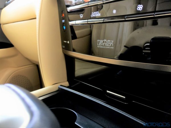 Lexus LX 450d - A 19-speaker Mark Levinson audio system