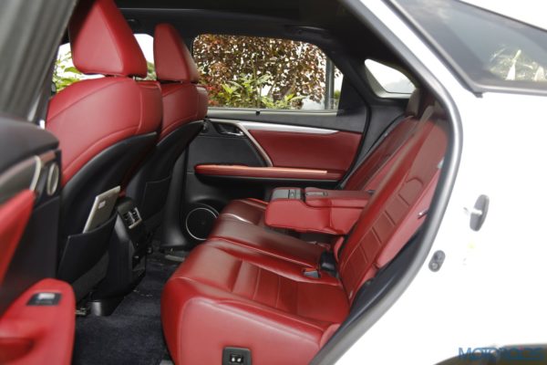 Lexus RX 450h - leather seats