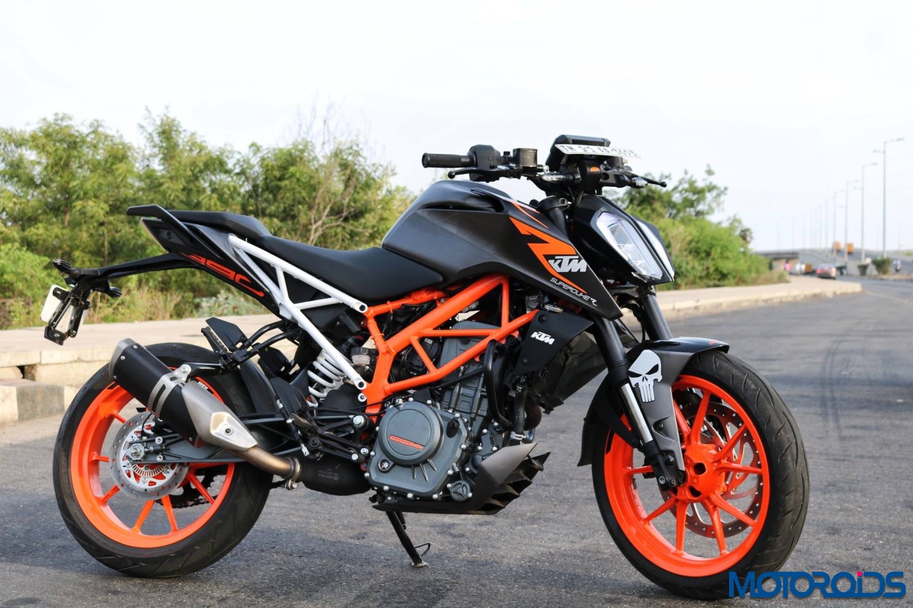 This Modified 2017 KTM 390 Duke With A Matte Black Wrap Looks Sinister ...