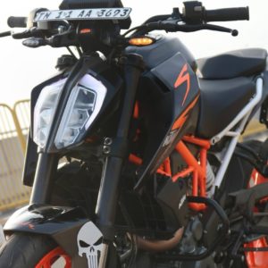 ModifiedKTM Black Frontview Duke