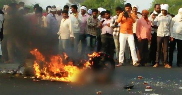 Motorcyclist Burns To Death While Passers By Click Photographs