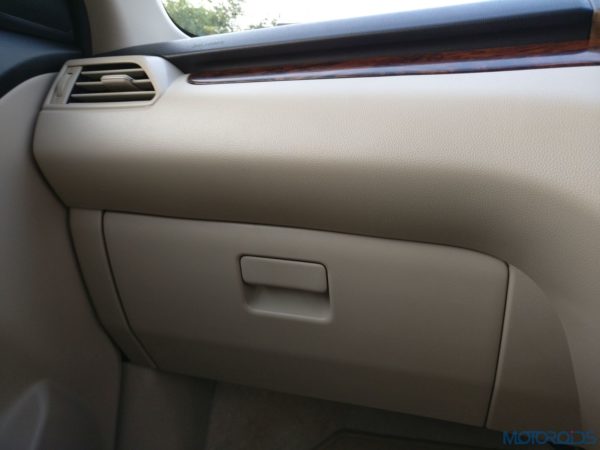 Maruti Suzuki Dzire - Glovebox