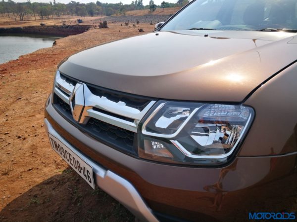 Renault-Duster-Easy-R-AMT front grille