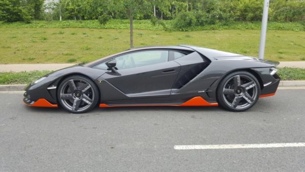 UK-Welcomes-Its-First-Lamborghini-Centenario-4-600x338