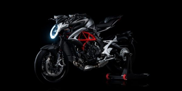 2017 MV Agusta Brutale 800 left side profile