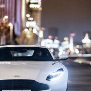 Aston Martin DB V
