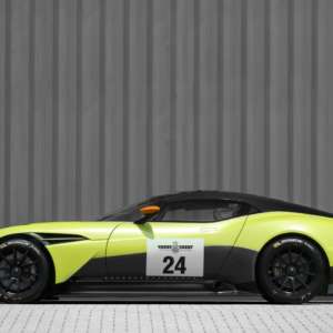 Aston Martin Vulcan AMR Pro