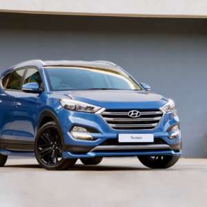 Hyundai Tucson Sport blue front