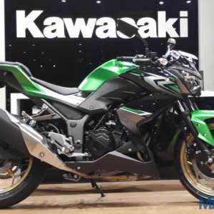 KawasakiZsideview