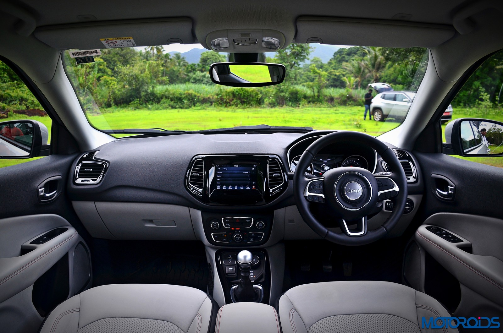 Jeep Compass India Review Price Specs Mileage Image