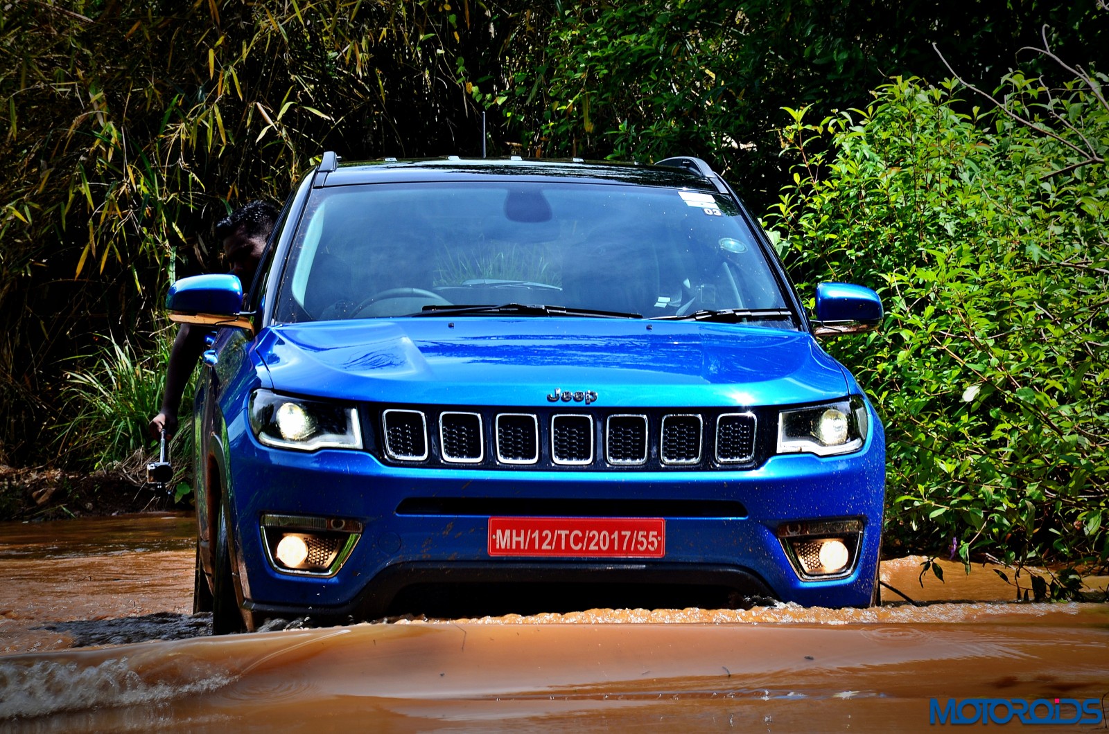 Jeep Compass With Sunroof Spotted Testing, New Variant ...