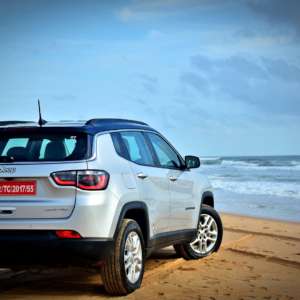 MadeinIndiaJeepCompassReviewStillShotsonthebeach()