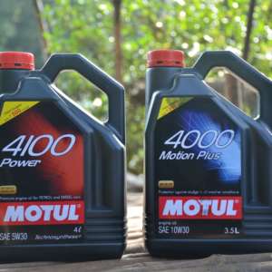 Motul w and w