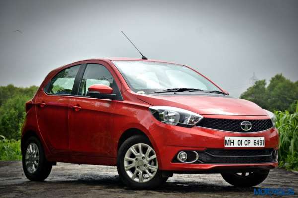 Tata Tiago AMT Front three quarter right