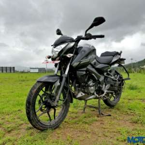 BajajPulsarNSReview()