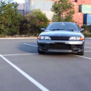 Nissan Skyline R GTR Goes Lamborghini Hunting