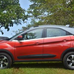 Tata Nexon sideprofile