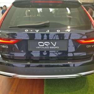 Volvo V Cross Country India launch rear profile