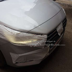 Hyundai Verna facelift interior spied