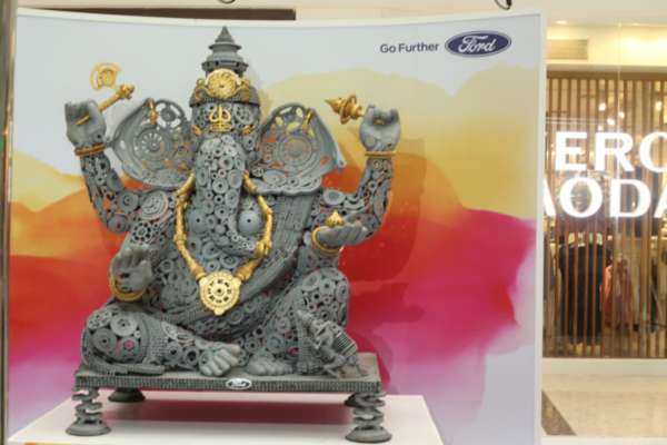 Ford Ganesha