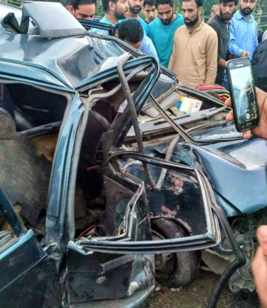 srinagar car accident