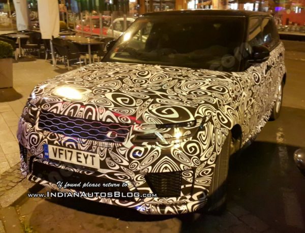 Range Rover Sport facelift front spied