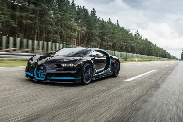 Bugatti Chiron    kmph world record