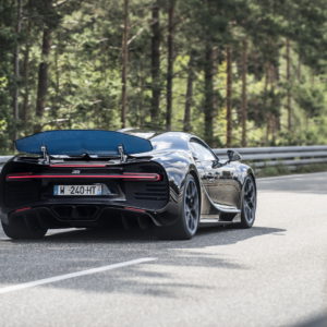 Bugatti Chiron    kmph world record