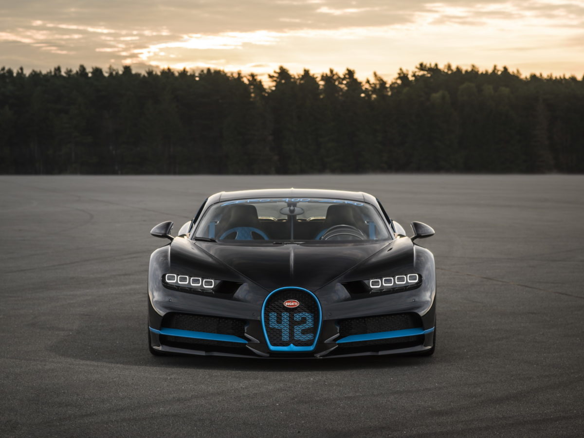 Bugatti Chiron    kmph world record