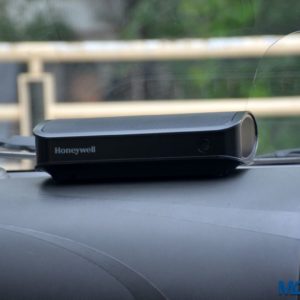 Honeywell Move Pur Car Air Purifier dashboard