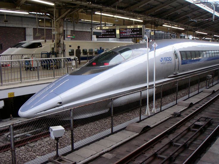 Japanese-Bullet-Train-3