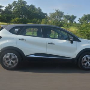 New Renault Captur Cornering shots