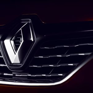 Renault Captur grille teased