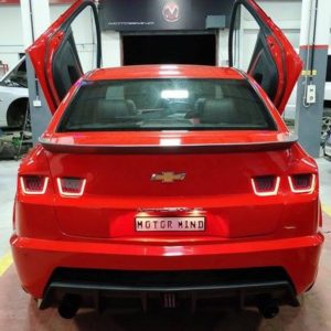 Chevrolet Cruze modified to Camaro