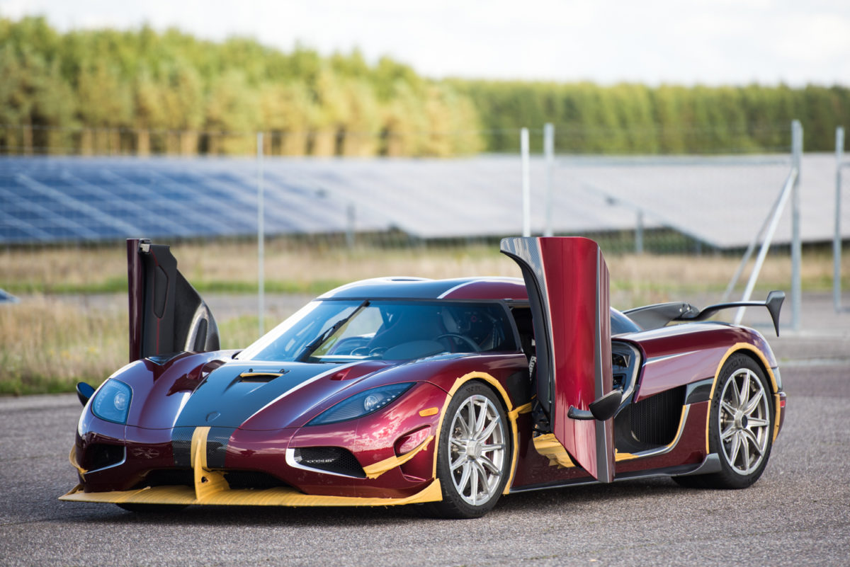 Koenigsegg Agera RS    kmph record