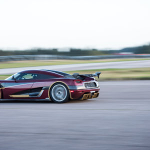 Koenigsegg Agera RS    kmph record