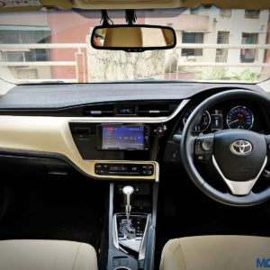 New  Toyota Corolla Altis Facelift India Review dashboard