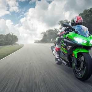 New  Kawasaki Ninja  Action Shots