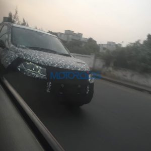 XUV facelift spy images