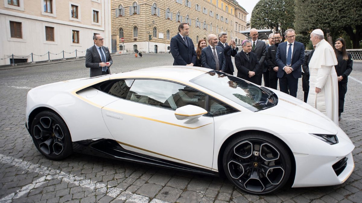 Unique Lamborghini Huracán RWD By Ad Personam Donated To Pope Francis