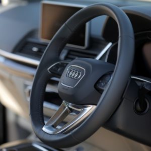 New  Audi Q India drive selector